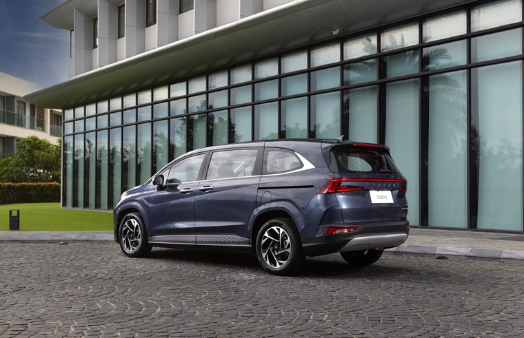 Hyundai Custin chính thức ra mắt Việt Nam, giá từ 850 triệu đồng ảnh 2