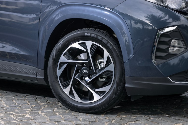 Hyundai Custin chính thức ra mắt Việt Nam, giá từ 850 triệu đồng ảnh 9