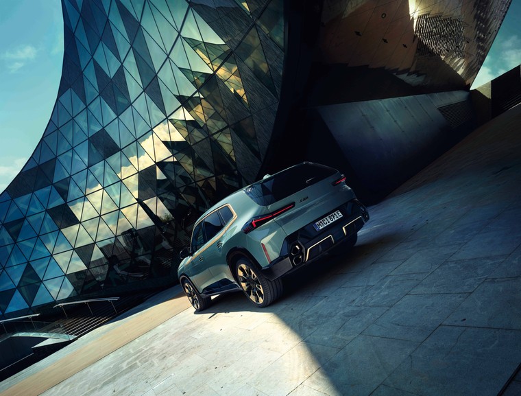 Chi tiết BMW XM – tiêu điểm trong buổi ra mắt của Thaco Auto ảnh 2