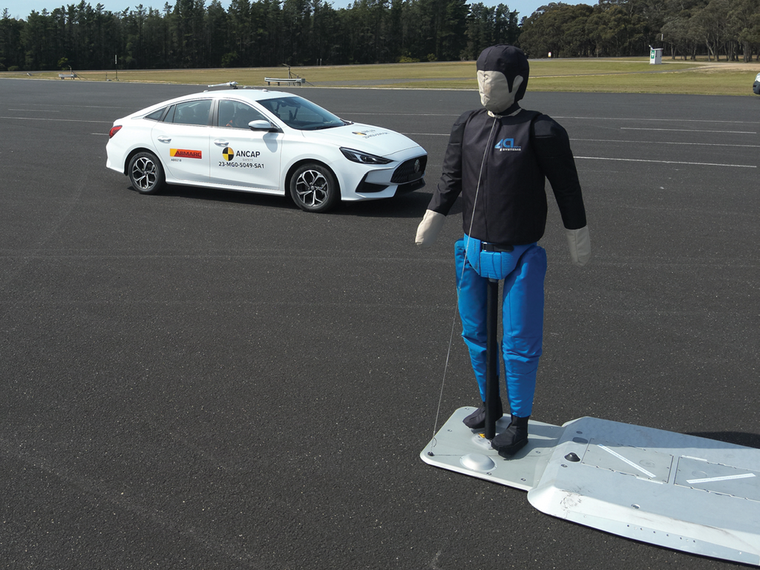 Vì sao MG 5 đạt 0/5 điểm trong bài kiểm tra va chạm của ANCAP? ảnh 7