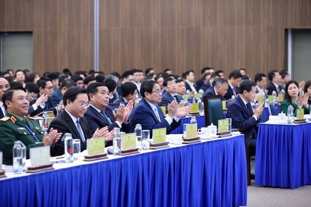 Thủ tướng dự Hội nghị tổng kết năm 2023, triển khai nhiệm vụ năm 2024 của Bộ KH&ĐT ảnh 6