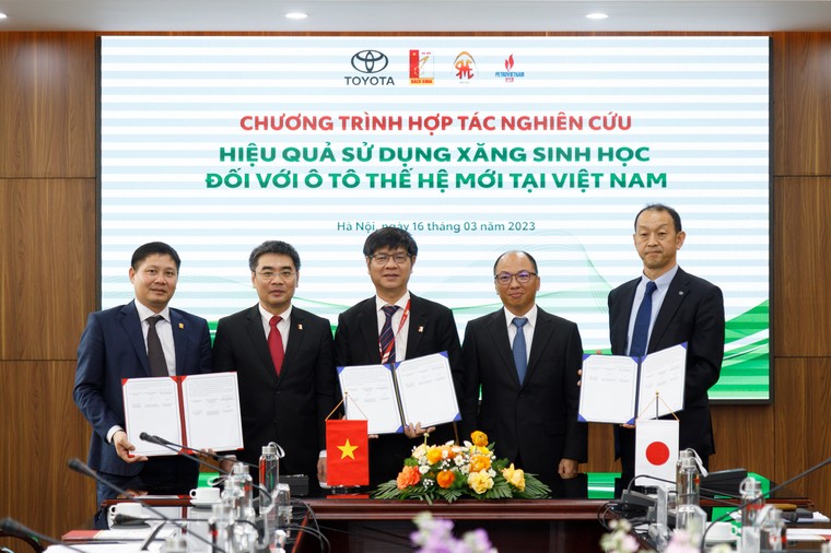 Toyota Việt Nam công bố kết quả kinh doanh và hoạt động nổi bật năm 2023 ảnh 5