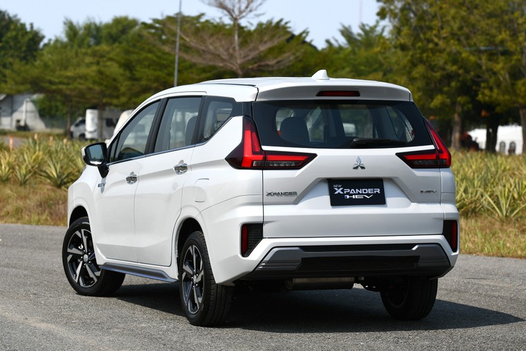 Mitsubishi Xpander, Xpander Cross HEV ra mắt, giá quy đổi từ 627 triệu đồng ảnh 3