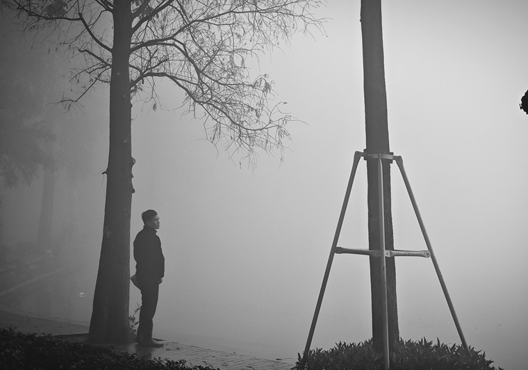 Hà Nội mù sương trong ngày tiễn ông Công ông Táo về trời ảnh 1