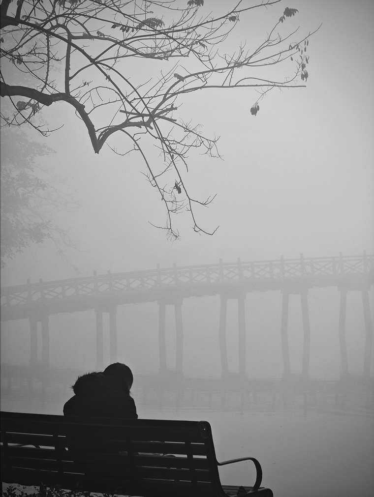 Hà Nội mù sương trong ngày tiễn ông Công ông Táo về trời ảnh 9