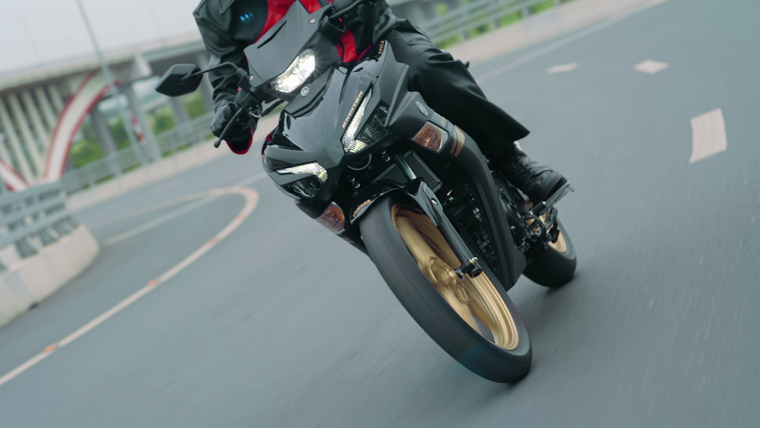 Lưu ý khi chạy xe côn tay cho người mới ảnh 2