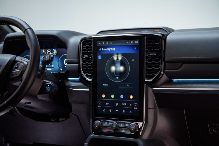 Ford Everest tại Việt Nam bổ sung phiên bản cao cấp nhất - Platinum ảnh 7