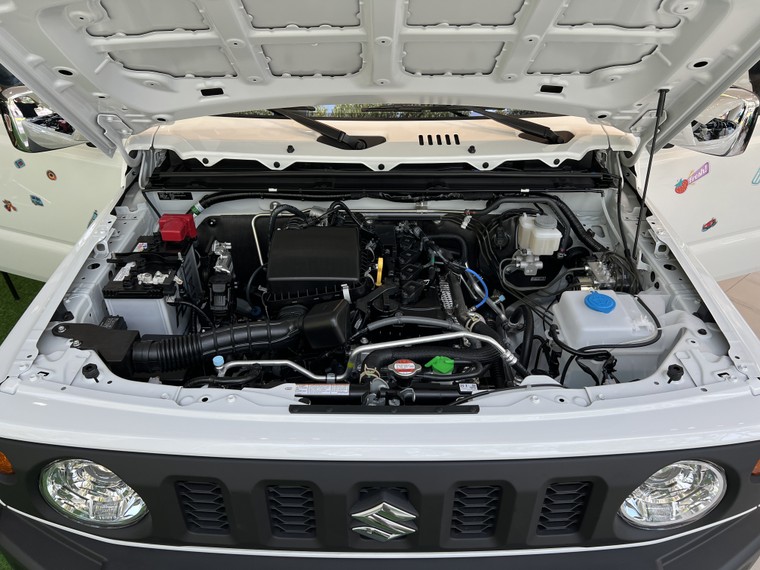 Xe của 'dân chơi' - Suzuki Jimny chính thức ra mắt tại Việt Nam ảnh 2