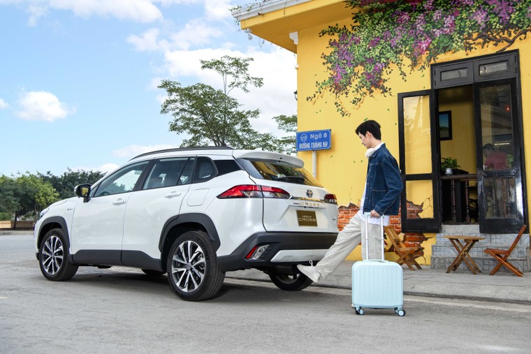 Toyota Corolla Cross phiên bản nâng cấp 2024 chính thức ra mắt ảnh 5