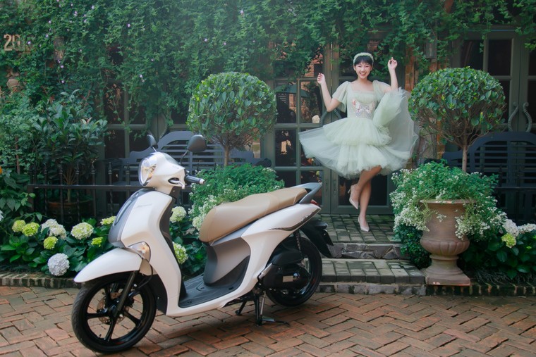 Học KOL phối đồ với giày 'hack dáng' cho nàng nấm lùn nâng tầm phong cách ảnh 1