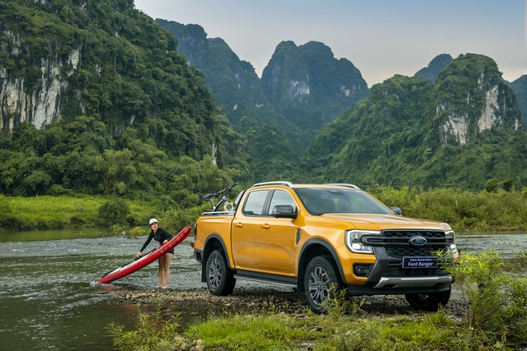 Tính năng chiếu sáng quanh xe Zone Lighting trên Ford Ranger và Everest ảnh 3