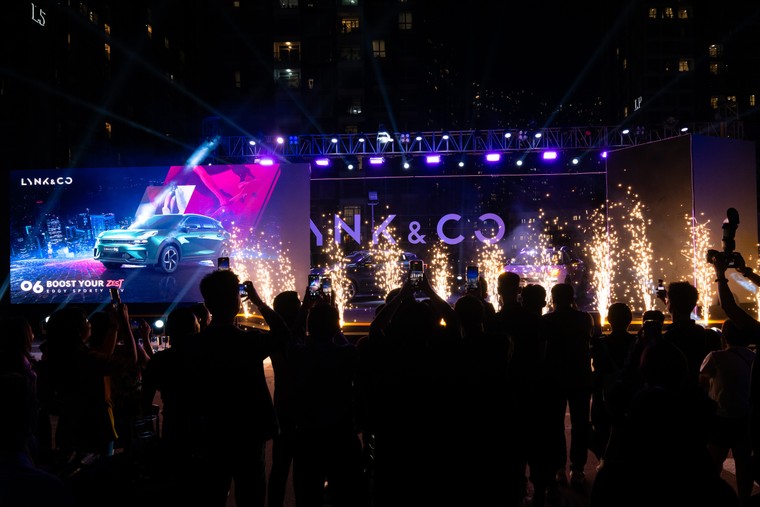 SUV cỡ B - Lynk&Co 06 chính thức ra mắt tại Việt Nam ảnh 5