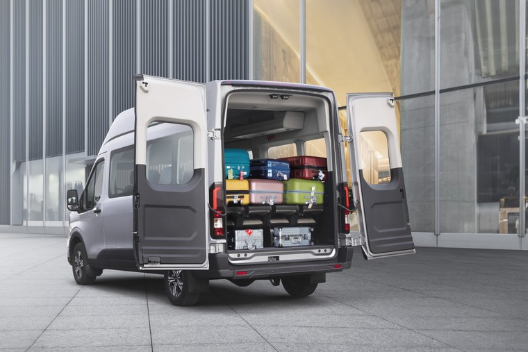 Ford Transit giới thiệu 3 phiên bản mới, có sẵn gói độ Limousine chính hãng ảnh 3