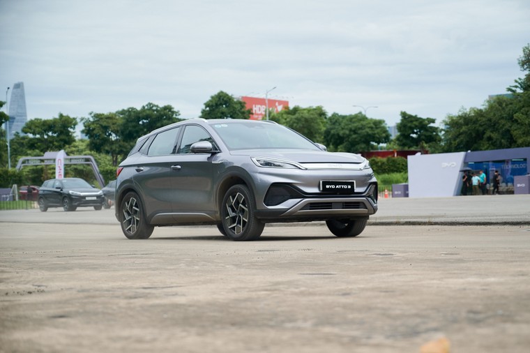 BYD công bố giá bán 3 mẫu xe điện tại Việt Nam ảnh 5
