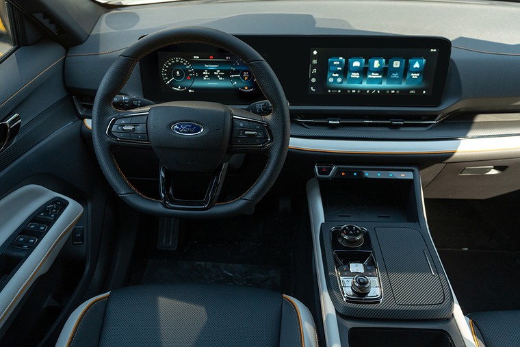 Ford Territory Sport chính thức ra mắt tại Việt Nam: phiên bản đặc biệt cho những khách hàng năng động và cá tính ảnh 2