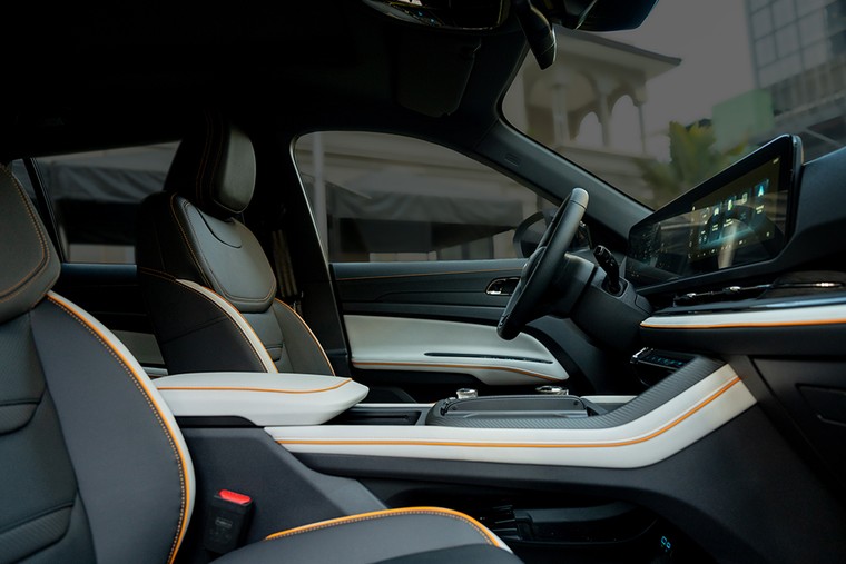 Ford Territory Sport chính thức ra mắt tại Việt Nam: phiên bản đặc biệt cho những khách hàng năng động và cá tính ảnh 3