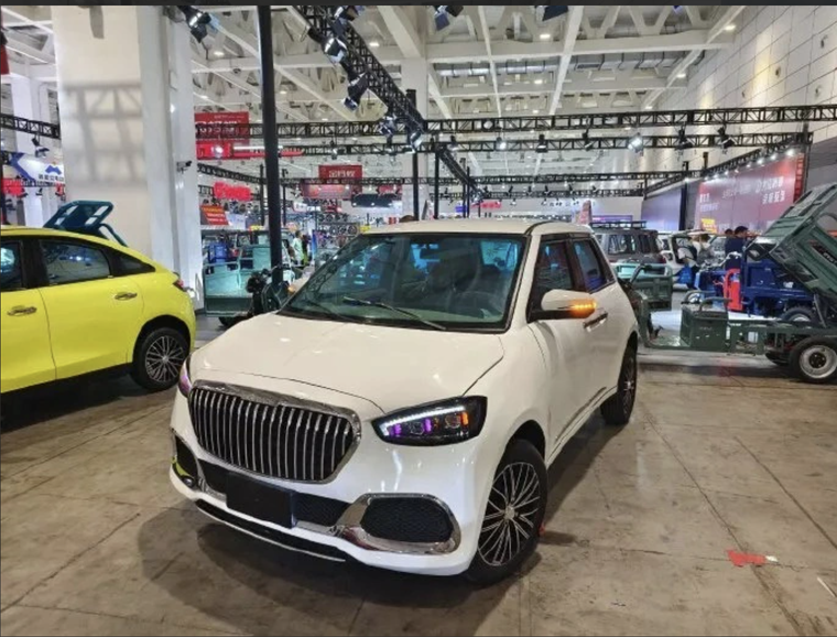 Ô tô cỡ nhỏ nhái thiết kế Rolls-Royce, Maybach giá 50 triệu đồng cực hot tại Trung Quốc ảnh 3