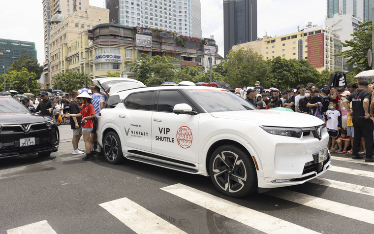 VinFast VF 7 và VinFast VF 9 đồng hành cùng sự kiện Gumball 3000 tại Việt Nam ảnh 2
