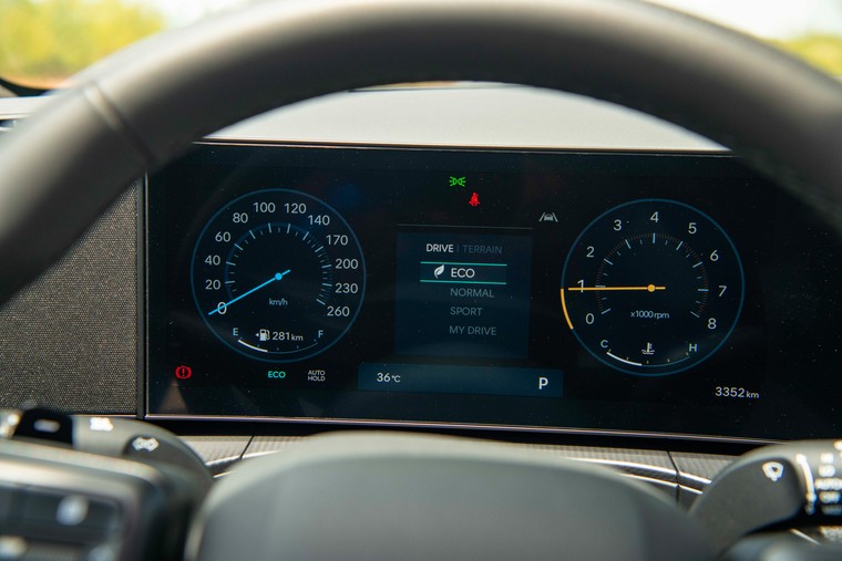 Hyundai Santa Fe hoàn toàn mới chính thức ra mắt tại Việt Nam ảnh 6