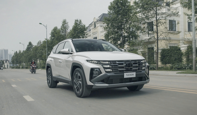 Các mẫu ôtô mới chuẩn bị ra mắt khách hàng Việt trong tháng 10 ảnh 1