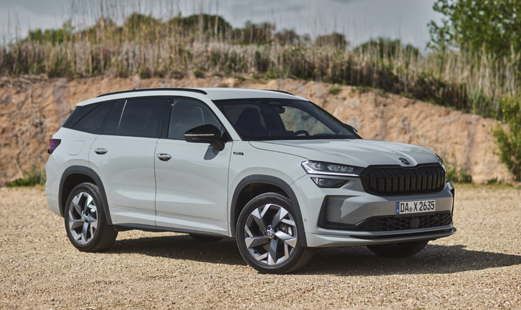 Các mẫu ôtô mới chuẩn bị ra mắt khách hàng Việt trong tháng 10 ảnh 5