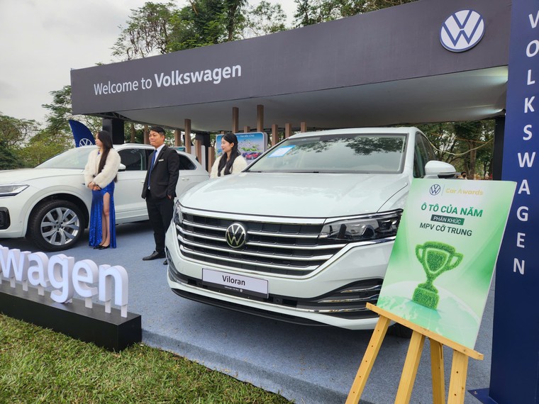 Volkswagen Viloran đạt giải thưởng ô tô của năm 2024 phân khúc MPV thuộc Car Awards 2024 ảnh 1