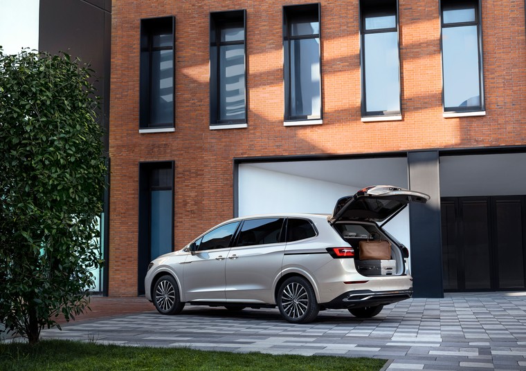 Volkswagen Viloran đạt giải thưởng ô tô của năm 2024 phân khúc MPV thuộc Car Awards 2024 ảnh 3