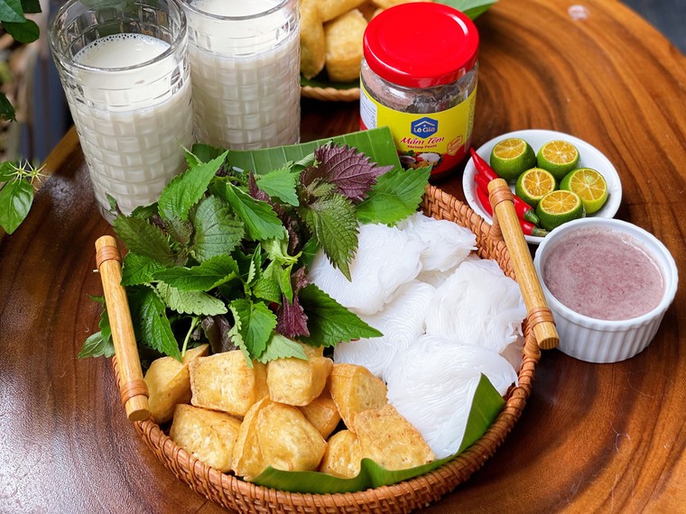 Người trẻ đi tìm hương vị đặc sản quê hương trên sóng livestream ảnh 3