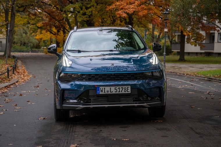 Lynk & Co Việt Nam triển khai ưu đãi tháng 4/2025 giảm 50% lệ phí trước bạ, tặng thêm 10 triệu đồng khi 'thu cũ đổi mới' ảnh 1