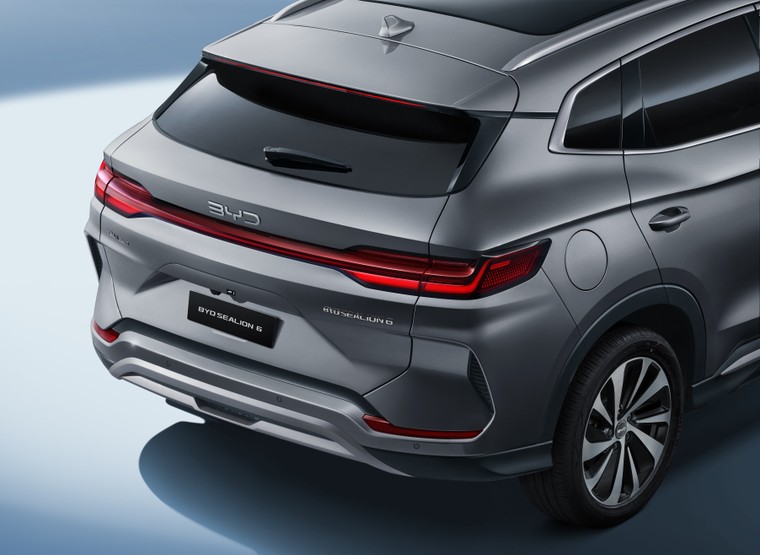 Mẫu xe DM-i Super Hybrid SEALION 6 đã có mặt tại Việt Nam và sẵn sàng ra mắt ảnh 3