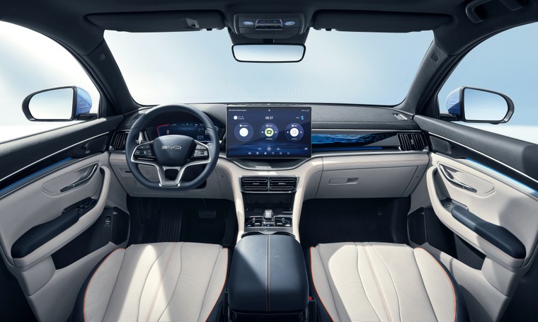 Mẫu xe DM-i Super Hybrid SEALION 6 đã có mặt tại Việt Nam và sẵn sàng ra mắt ảnh 2