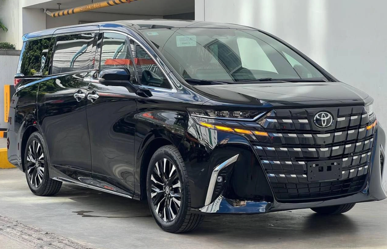 Top 10 mẫu xe ô tô bán ít nhất Việt Nam tháng 3/2025 ảnh 7