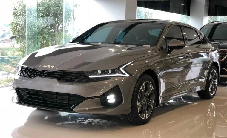 Top 10 mẫu xe ô tô bán ít nhất Việt Nam tháng 3/2025 ảnh 9