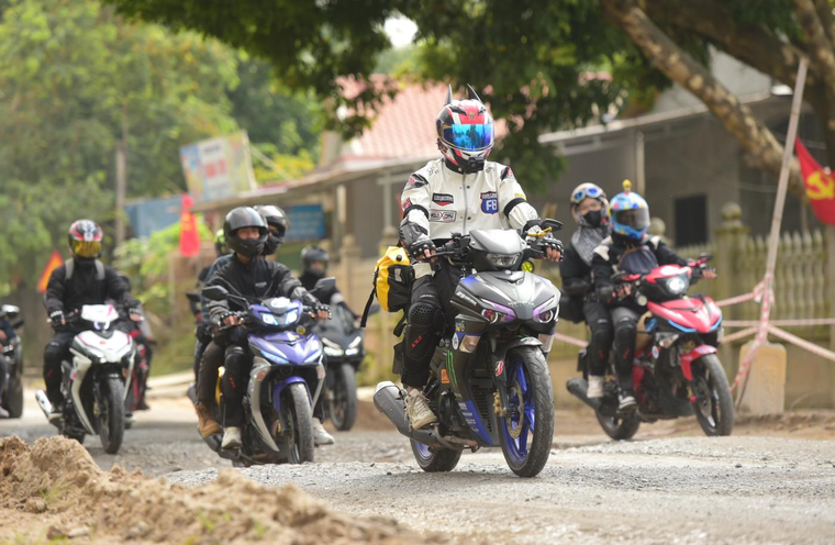 4 mẹo giúp xe tay côn đi địa hình mượt hơn ảnh 1