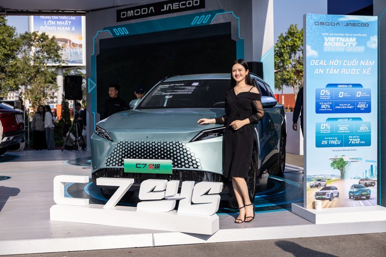 Omoda & Jaecoo Việt Nam chính thức mở bán Omoda C7 ảnh 3