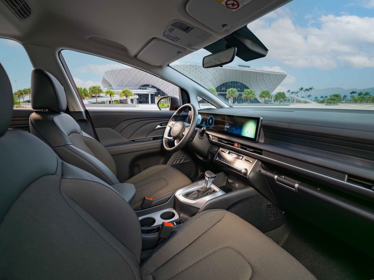 Hyundai Thành Công Việt Nam chính thức giới thiệu Stargazer mới ảnh 3