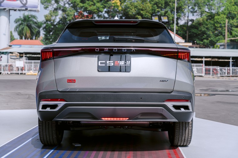 Omoda & Jaecoo Việt Nam ra mắt Omoda C5 SHS-H: SUV Super Hybrid mạnh mẽ, ưu đãi 08 năm đổ xăng miễn phí, giá chỉ từ 599 triệu đồng ảnh 3
