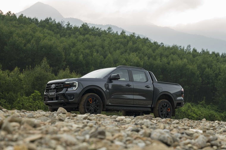Ford Việt Nam ra mắt các phiên bản mới của Ranger và Everest, hiệu suất vượt trội, công nghệ thông minh, thiết kế hiện đại ảnh 5