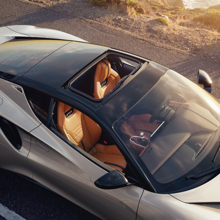 Ra mắt Lotus Emira 420 Sport: Phiên bản Emira nhẹ nhất và mạnh nhất tính tới nay ảnh 4
