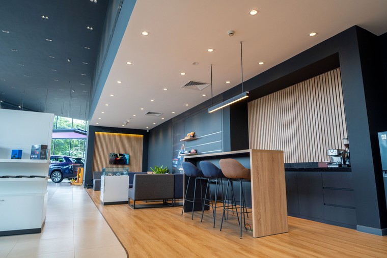 Volkswagen Cần Thơ chính thức khai trương Đại lý 4S theo mô hình Urban Store tiêu chuẩn toàn cầu ảnh 2