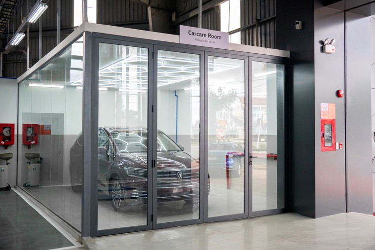Volkswagen Cần Thơ chính thức khai trương Đại lý 4S theo mô hình Urban Store tiêu chuẩn toàn cầu ảnh 4