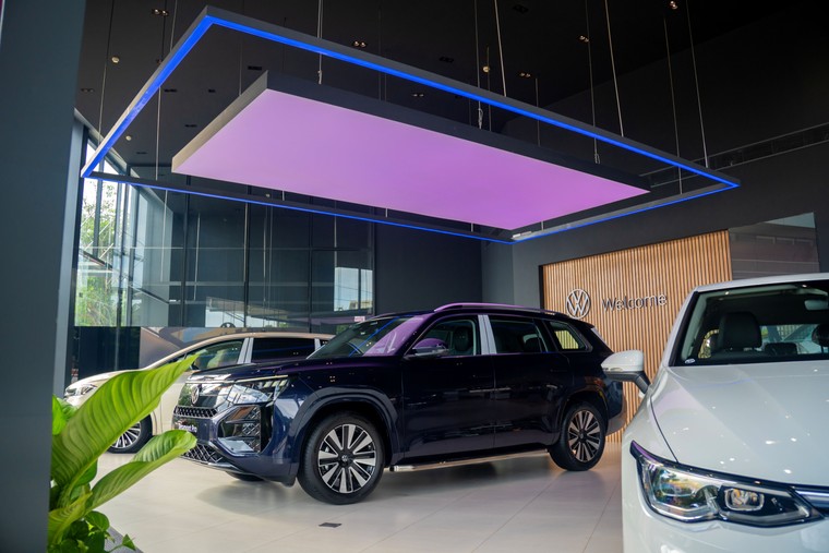 Volkswagen Cần Thơ chính thức khai trương Đại lý 4S theo mô hình Urban Store tiêu chuẩn toàn cầu ảnh 1
