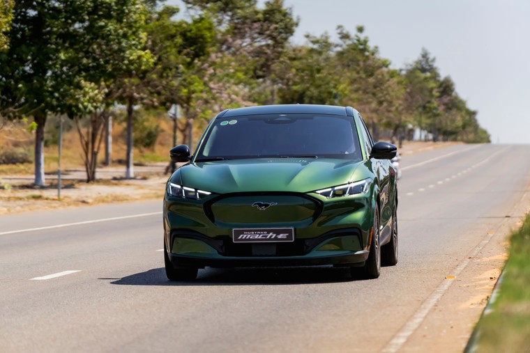 Ford Việt Nam và Hệ thống Đại lý hỗ trợ lãi suất cố định 0% trị giá lên đến 41.000.000 khi mua xe trong tháng 7/2026 ảnh 4