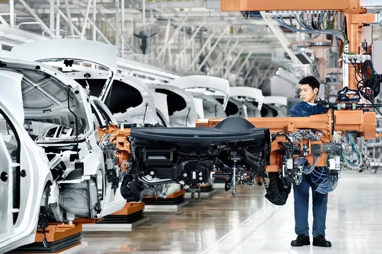 Volkswagen Việt Nam mở cánh cửa độc quyền để khách hàng tận mắt chứng kiến nơi chiếc Volkswagen được tạo nên ảnh 3