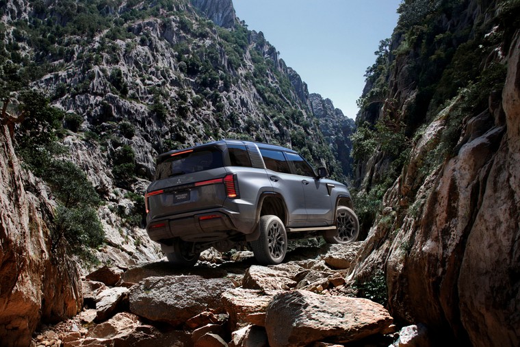 Mitsubishi Motors ra mắt All-New Pajero mẫu xe Flagship thế hệ mới ảnh 5