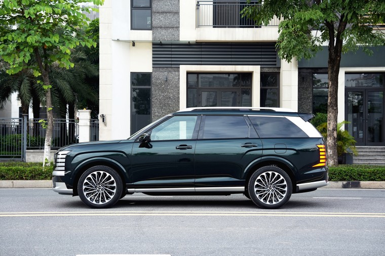 Hyundai Thành Công Việt Nam chính thức công bố giá bán của Hyundai Palisade Hybrid hoàn toàn mới ảnh 2