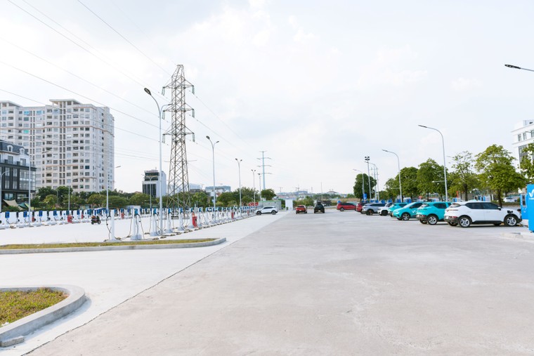 V-Green chính thức vận hành trạm sạc ô tô điện VinFast lớn nhất Việt Nam ảnh 1
