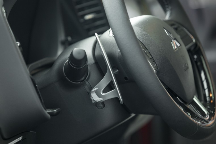 Mitsubishi Outlander 2020 ra mắt với ưu đãi hấp dẫn khi mua xe ảnh 8