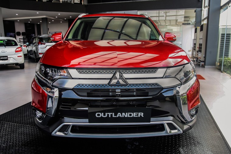 Mitsubishi Outlander 2020 ra mắt với ưu đãi hấp dẫn khi mua xe ảnh 2