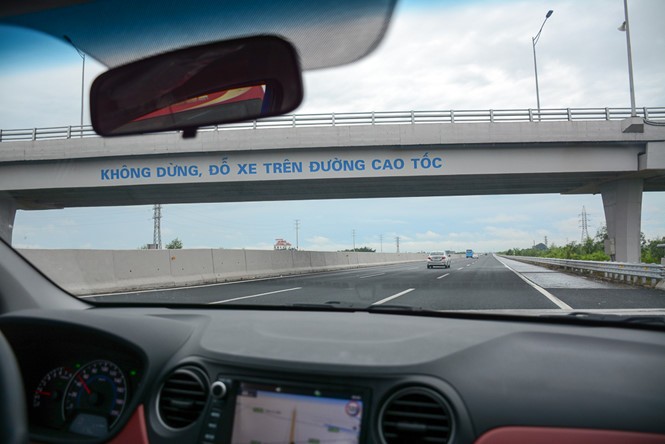 Những thói quen lái xe khiến ắc quy ô tô nhanh hỏng ảnh 6